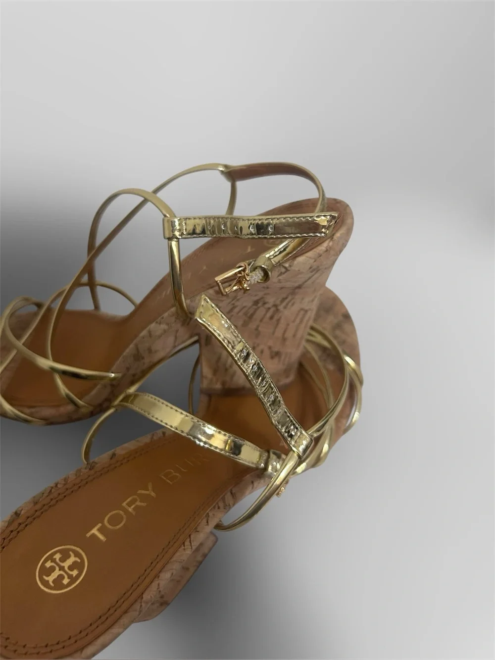 Tory Burch stunning elegant